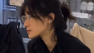 "أمي، أنا أحب الفتيات أكثر من الأولاد"