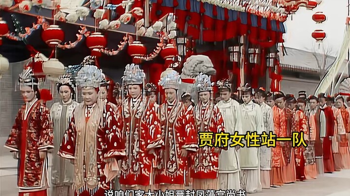 Cảnh này quay thật xuất sắc: chuyển cảnh từ góc rộng sang cận cảnh, khí thế hoành tráng, ngay lập tứ