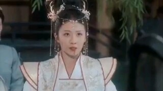 37.The queen unexpectedly transmigrates into a Cinderella she takes revenge on those who bullied her