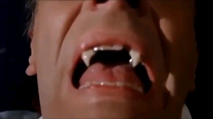 Kiss of the Vampire (1963)