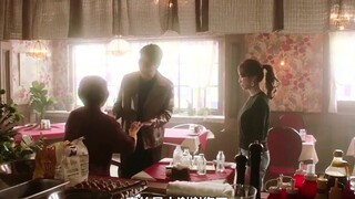 当红男明星时隔30年再次见到初恋，没想到天降女儿，喜当爹
