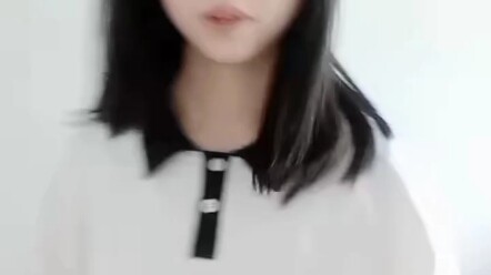 13-year-old girl dances to Michael Jackson's Dangerous