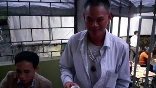 Hội đồng liên đi ăn cỗ cưới. Có rất nhiều món ngon
