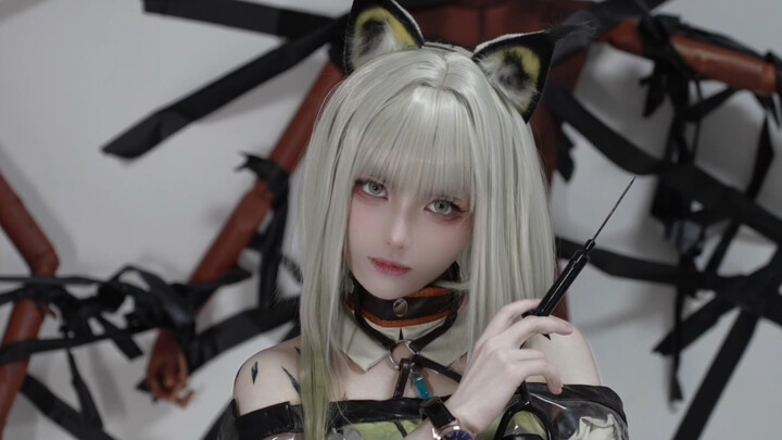 Vừa rồi có cái gì đó lóe lên rồi biến mất [Arknights]