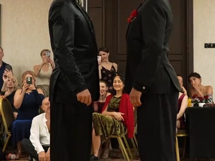 “Tango yang Akurat dan Kuat”