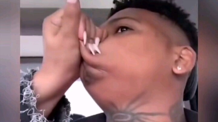 Silly hilarious comment: Wanted to give a kiss but got yanked instead—what now…?