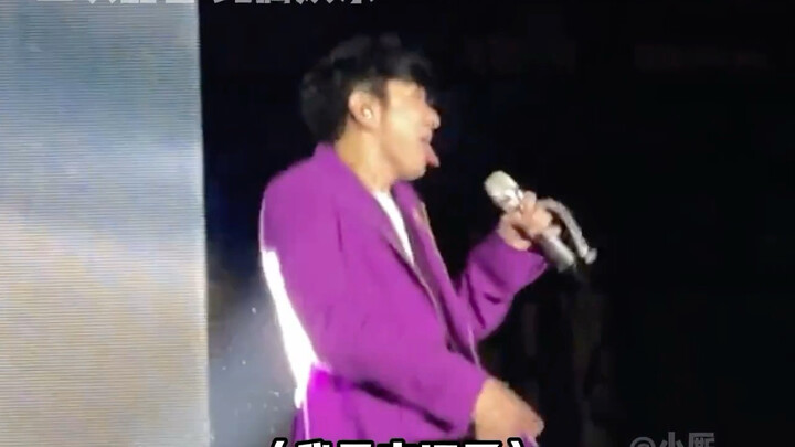 I can’t believe how much fun it would be if JJ Lin invited Xue Zhiqian to his concert! Sorry, Mr. JJ