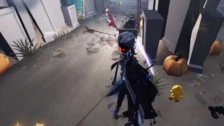 Ada empat pengawas dan dua penyintas. Coba tebak siapa mereka?