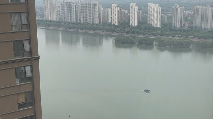 I swear by the Luo River—I definitely won’t let you down! I’ll absolutely keep my word!