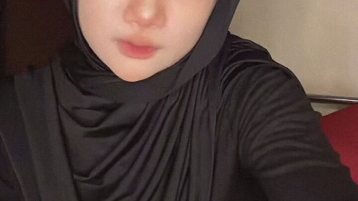 HijabHunt | EP 37 | Jilbab Imut live challenge jump squats 1