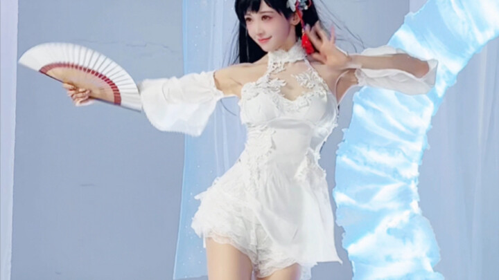 "Commander, are you satisfied with Yixian's dance?"