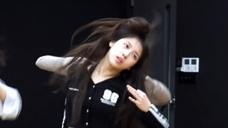 Who was so excited watching Kim Ji-woo's practice room!