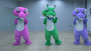 kid raining slide dance