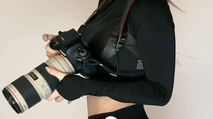 很内向出门把头踹兜里