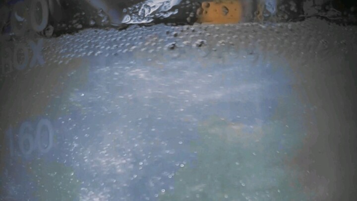 «حول قيامي عن طريق الخطأ بإضافة الكاشف الخاطئ، لكنني صدفة حضرت محلولًا لزجًا»