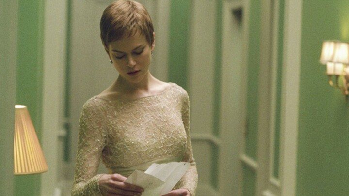 Ten years after her husband passed away, he “comes back to life” as a 10-year-old boy to reunite wit