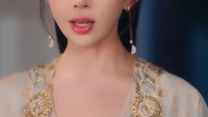 2/5  ถูกบังคับให้แต่งงานท่ามกลางความอับอาย นางเฝ้ารอด้วยความซื่อสัตย์ตลอดสามปี สุดท้าย