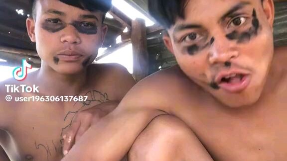 cogiendo 🤣🤣🤣🤣🤣