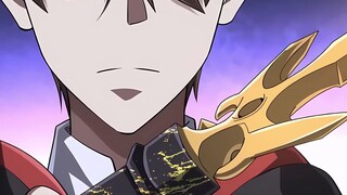 Pria itu jelas merupakan tahanan manusia terendah di dunia hantu, tapi dia bisa membuat semua penjag