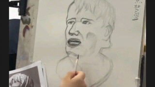 像不像你刚学石膏像的样子