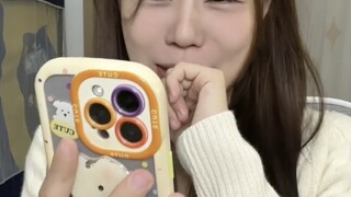 The dragon-and-phoenix-twin brother who likes to tease his bestie