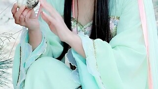 卧槽！！你敢信她演这部剧的时候已经四十六岁了？！这怕不是防腐剂成精了吧！！！