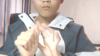 Saat jari kecil menunjuk, rap pun dimulai.