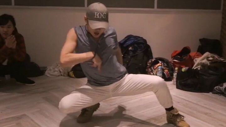 [Rikimaru] This body control is amazing (Why are his arms so beautiful!)