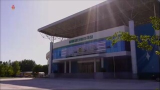 Apresentações dos artistas do Conjunto Artístico Mansudae na província de Hamgyong Sul