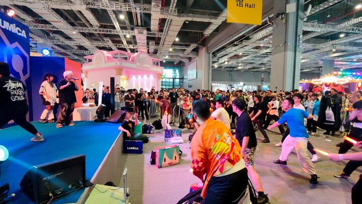 BW live WOTA art teaching