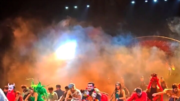 This is the blood suppression of the nation. The Oroqen people are very good at coaxing little potat