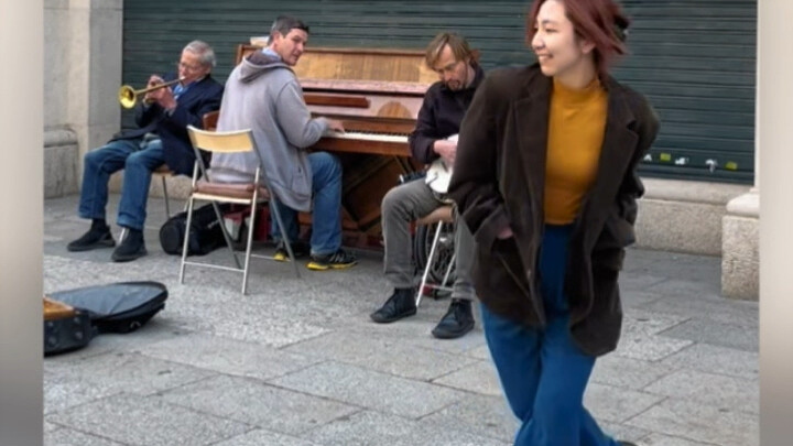 Barcelona street performer