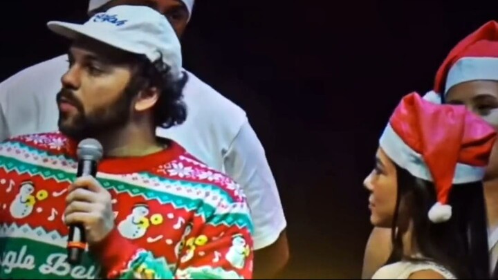 TESTOU O NAMORADO NO PALCO FALANDO O NOME DA AMIGA E A RESPOSTA DELE ENTREGOU TU