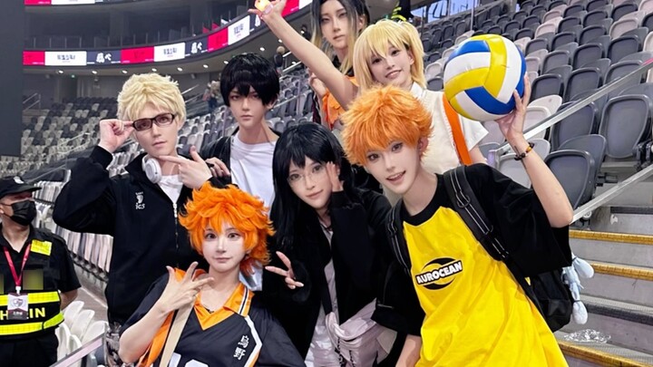 Bạn cảm thấy thế nào khi cosplay Little Volleyball và xem buổi ra mắt cùng gia đình và bạn bè?