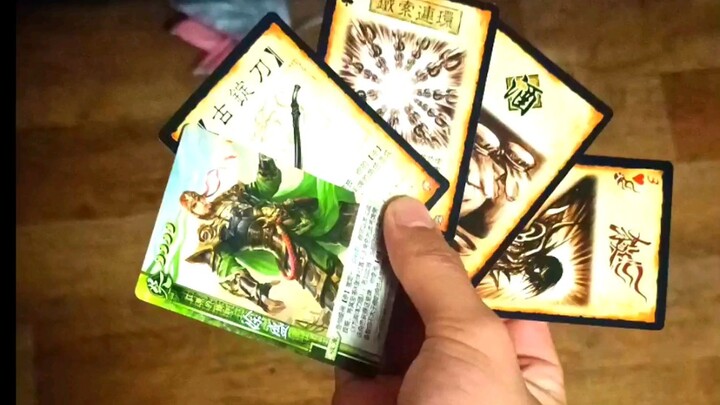 Tôi 21 tuổi, đoạt đầu quân địch