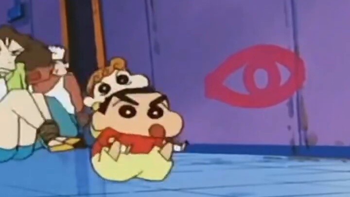 Walking on your butt is real...Crayon Shinchan, don't lie to me