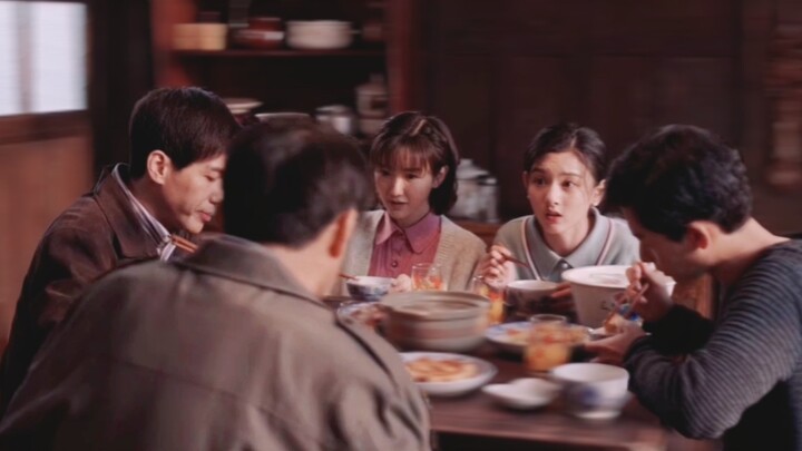 “Di rumah ini siapa yang jadi ayah?” “Semuanya selain kamu!” Ayah sementara yang muncul sesekali, ga