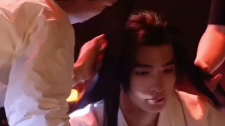 Ăn quá nhiều Đan Dược Kiến Cơ là nổ quần đấy!