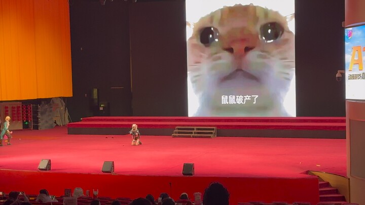 Have some pity on the little mouse! Let me have a handful to eat.