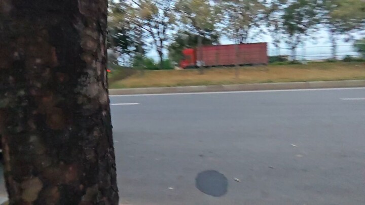 จีนกวางโจวรถบัสส่วนตัวเจิ้งโจวยูตงZK6105HG2 粤AAJ561 2026.04.01 18:38