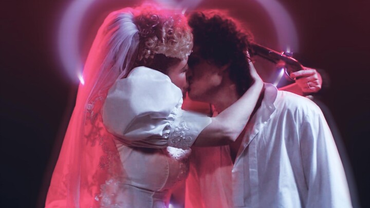 “Tôi và anh ấy chỉ là một mối tình oan trái, dằn vặt kéo dài từ Victoria đến Cyberpunk qua bảy kiếp 