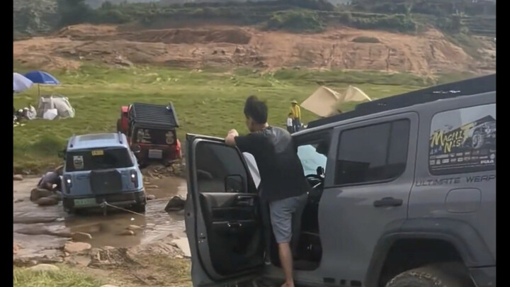 Awalnya kukira dia jagoan, ternyata cuma pemula; anak-anak pun ketawa ngakak!!!