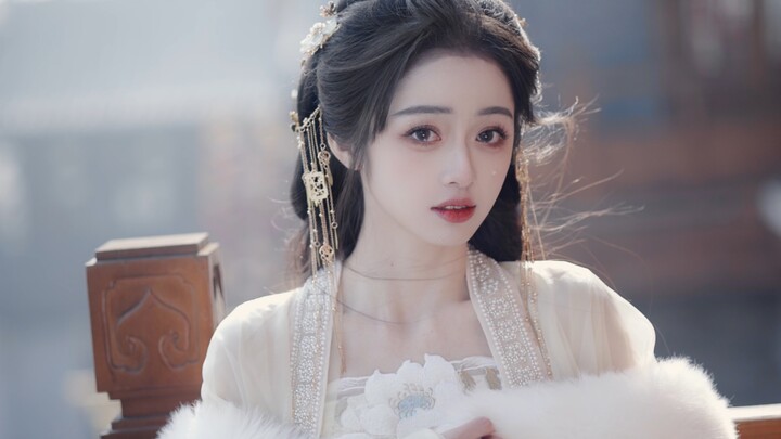 "Cô ấy đã rơi quá nhiều nước mắt vì anh ở thành phố này"