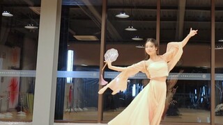 Aku menunggumu dalam mimpiku tentang Jembatan Rusak | Cover tari "Su Gong Dike" ~