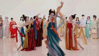 第一次被汉服小姐姐们围观跳敦煌，超开心！【小寒老师吖】《飞天乐舞》