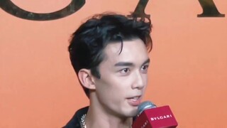 "Wu Lu Ke Escape", "Wu Lei Zhao Lusi" และ Bulgari อยู่ในเฟรมเดียวกัน ~ (แม้ว่าจะเป็น p ก็ตาม) พวกเรา