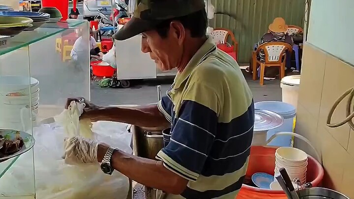 Bún bò huế
