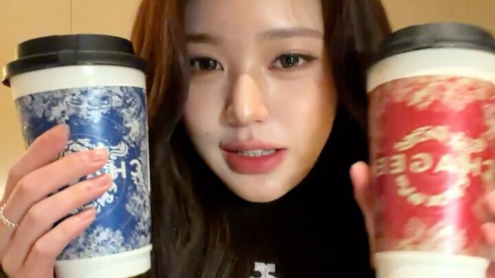 Trương Nguyên Anh livestream đánh giá bốn loại trà sữa của Bawang Cha Ji