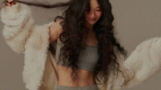 Today is the cool and sexy boss Yang Zi, the cover of the December issue of Mr. Fashion Advertising
