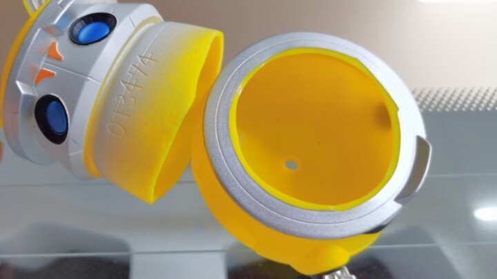 New cute pet-Bandai "Hanajiro" soft gel all-round quick display review Dekai Ultraman HANE2